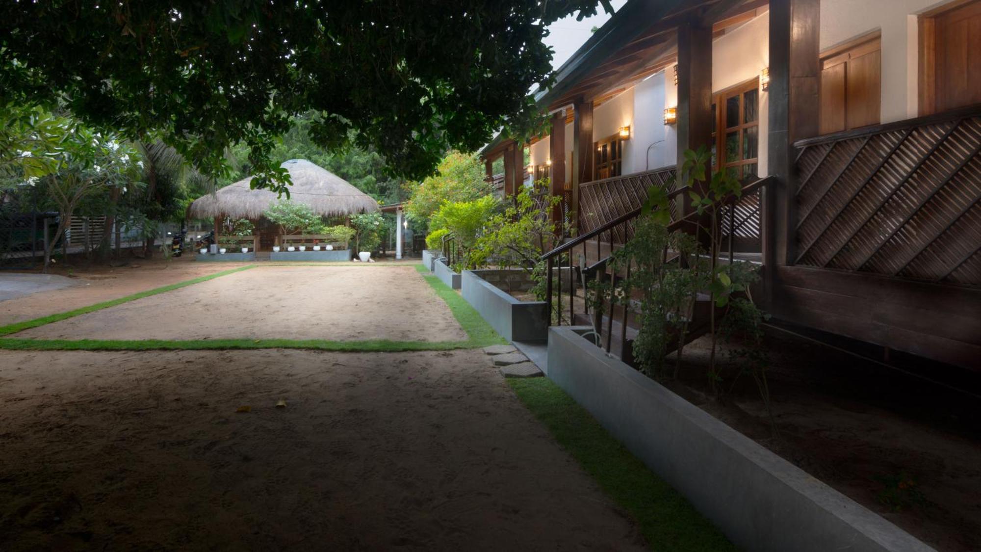 Arugambay Coco Bay Hotel Arugam Bay Buitenkant foto