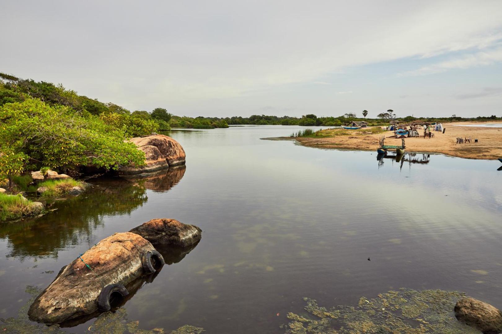 Arugambay Coco Bay Hotel Arugam Bay Buitenkant foto